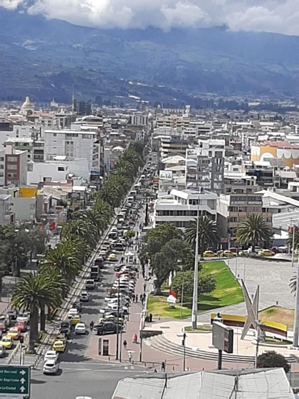 Hotel Zeus Riobamba Luaran gambar